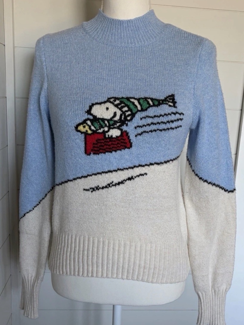 American Eagle Blue Snoopy Peanuts mock neck sweater S Small Womens HTF 2022